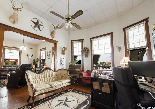 5th image of 110 W Benton Ave, Devine, TX 78016 | MLS# 1957740