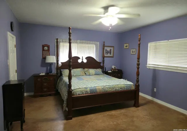 2nd image of 124 Elm Country Dr, La Vernia, TX 78121 | MLS# 1957754