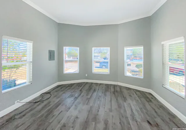 Photo 4 of Sale Pending at 1614 W Martin, San Antonio, TX 78207 | MLS# 1957770 | Listing updated on 2026-05-04