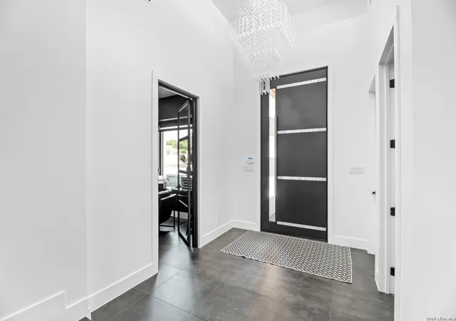 Photo 4 of Single family home for sale at 11009 Porter Spgs, San Antonio, TX 78255 | MLS# 1957774 | Listing updated on 2026-09-16