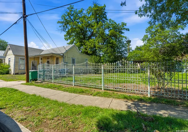 3rd image of 221 Leigh, San Antonio, TX 78210 | MLS# 1957796