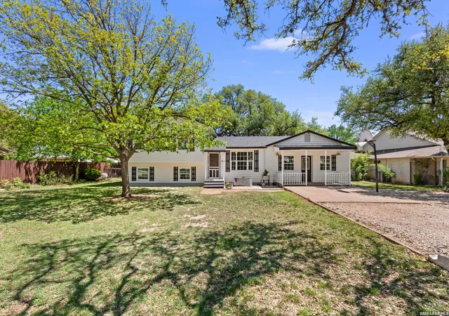 Photo 1 of Single family home for sale at 904 Country Rd, Blanco, TX 78606 | MLS# 1957891 | Listing updated on 2026-05-28