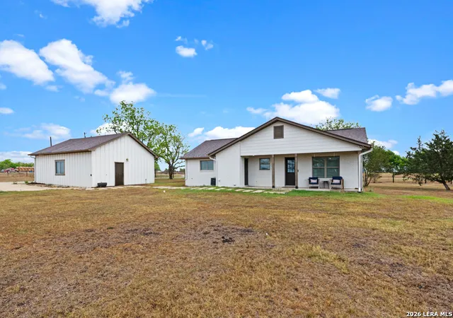 2nd image of 1414 Branch, Seguin, TX 78155 | MLS# 1957910