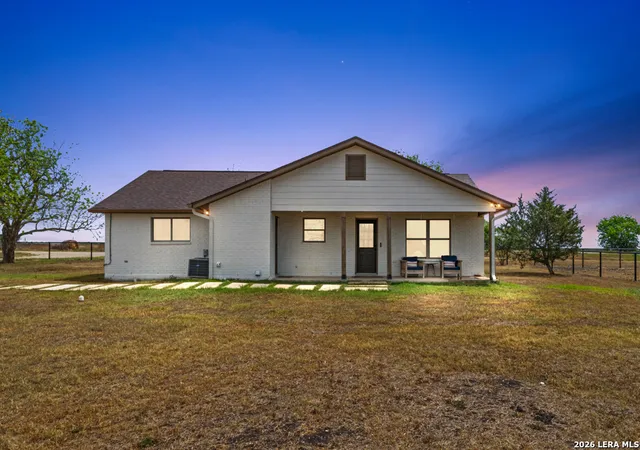 1st image of 1414 Branch, Seguin, TX 78155 | MLS# 1957910