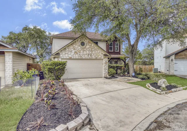 Photo 2 of Single family home for sale at 8911 Veranda Ct, San Antonio, TX 78250 | MLS# 1957932 | Listing updated on 2026-08-04