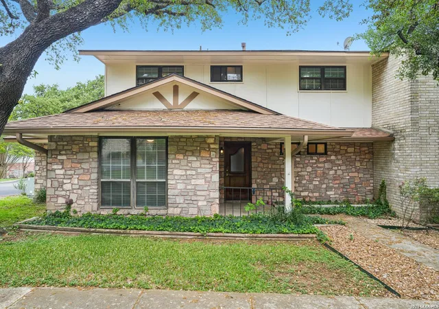 Listing Photo 1 - Condo for sale in building located at 6106 Vance Jackson Rd, San Antonio, TX 78230 - Unit #42