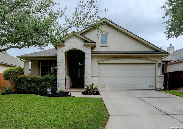 Photo 1 of Sale Pending at 55 Amber Forest, Hollywood Park, TX 78232 | MLS# 1957952 | Listing updated on 2026-05-11