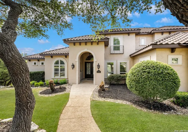 Photo 3 of Sale Pending at 14325 Contour Pl, Helotes, TX 78023 | MLS# 1957988 | Listing updated on 2026-05-07
