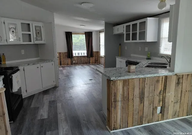 Photo 4 of Single family home for sale at 1238 Qappuella Dr, Canyon Lake, TX 78133 | MLS# 1957998 | Listing updated on 2026-08-30