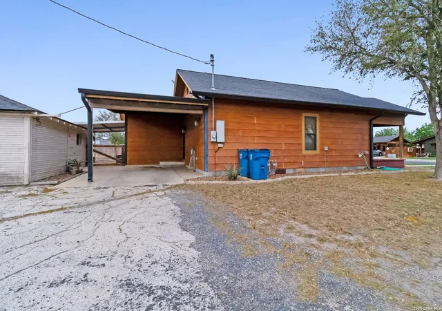 33rd image of 201 Brinkoeter St, Poth, TX 78147 | MLS# 1958008
