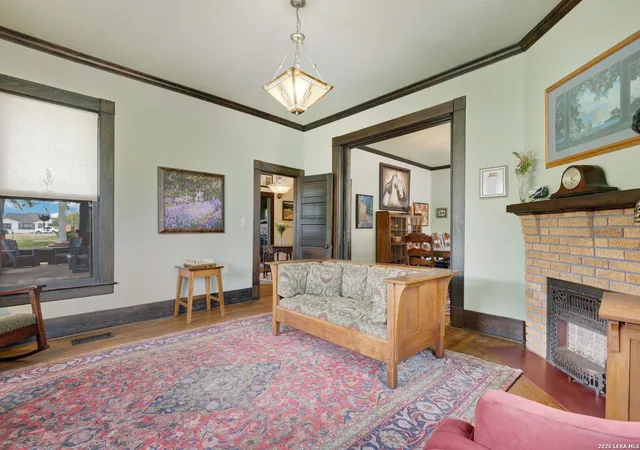 Photo 3 of Single family home for sale at 1102 S College St, Brady, TX 76825 | MLS# 1958032 | Listing updated on 2026-08-25