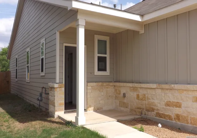 3rd image of 9818 Chevalier Forest, San Antonio, TX 78221 | MLS# 1958049