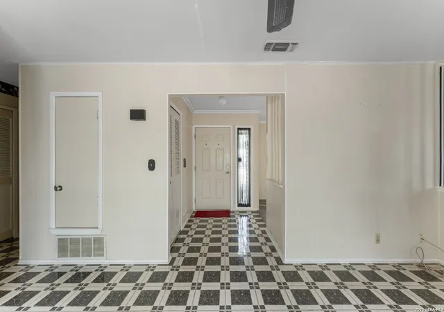 Photo 4 of Single family home for sale at 4874 Castle Rose, San Antonio, TX 78218 | MLS# 1958079 | Listing updated on 2026-04-26