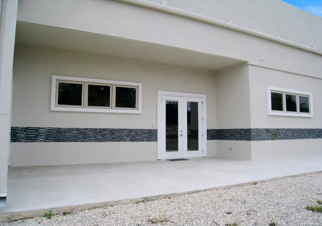 Photo 3 of Single family home for sale at 6751 Wrangler Cir, Bulverde, TX 78163 | MLS# 1958120 | Listing updated on 2026-04-26