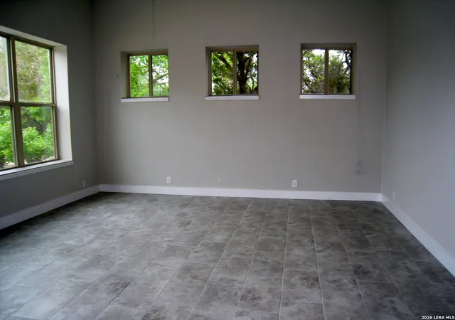 Photo 4 of Single family home for sale at 6751 Wrangler Cir, Bulverde, TX 78163 | MLS# 1958120 | Listing updated on 2026-04-26