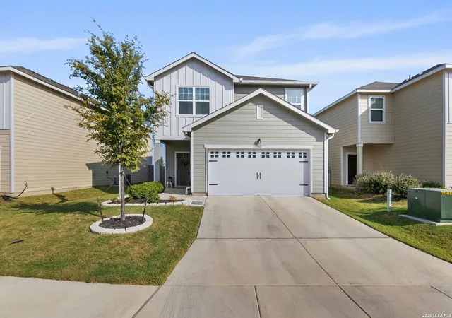 Photo 3 of Single family home for sale at 5303 Hickory Pl, San Antonio, TX 78222 | MLS# 1958163 | Listing updated on 2026-08-06