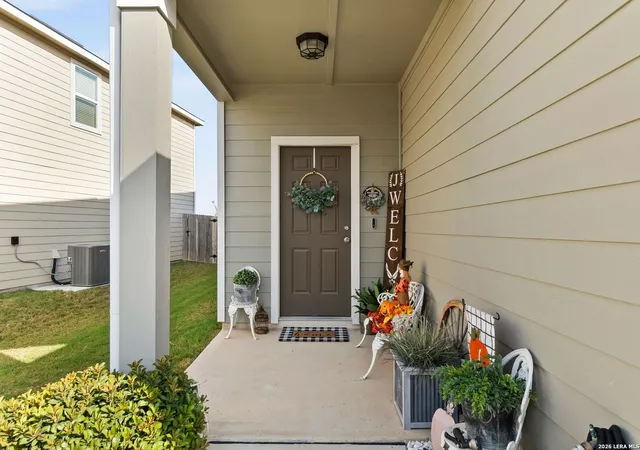 Photo 3 of Single family home for sale at 5303 Hickory Pl, San Antonio, TX 78222 | MLS# 1958163 | Listing updated on 2026-08-06
