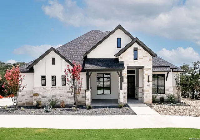 Photo 1 of Single family home for sale at 1112 Elm Forest Dr, New Braunfels, TX 78132 | MLS# 1958170 | Listing updated on 2026-09-17