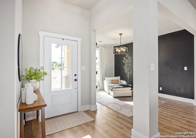 Photo 3 of Single family home for sale at 135 Lone Oak, Kerrville, TX 78028 | MLS# 1958186 | Listing updated on 2026-04-26