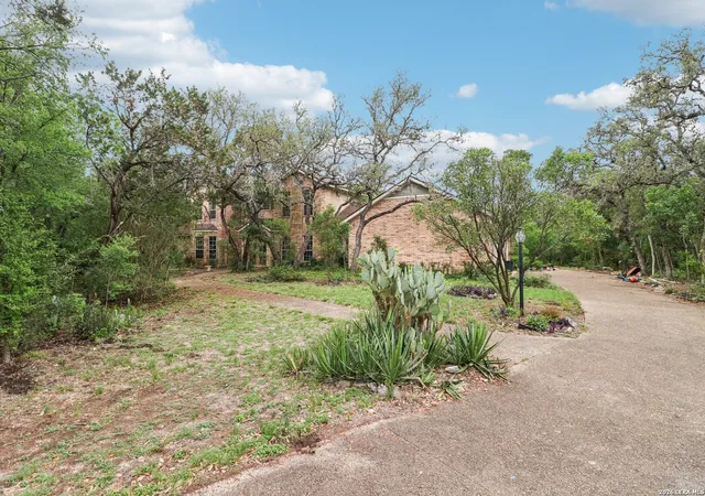 Photo 3 of Sale Pending at 10902 Mesquite Flt, Helotes, TX 78023 | MLS# 1958190 | Listing updated on 2026-05-08