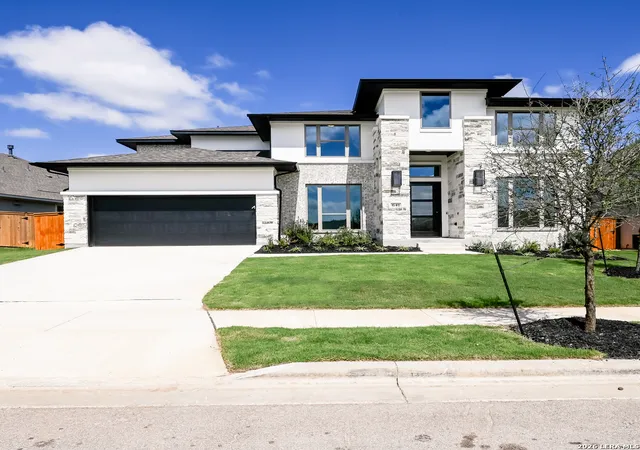 2nd image of 641 Borchers Blvd, New Braunfels, TX 78132 | MLS# 1958193