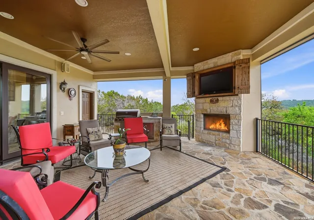 Photo 2 of Single family home for sale at 162 Alondra Lane, Spring Branch, TX 78070 | MLS# 1958244 | Listing updated on 2026-09-10