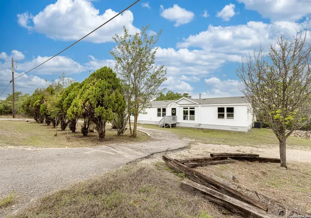 Photo 43 of Single family home for sale at 1235 Q'appuella, Canyon Lake, TX 78133 | MLS# 1958246 | Listing updated on 2026-09-12