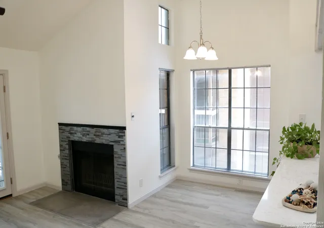 4th image of 8611 Datapoint #10, San Antonio, TX 78229 | MLS# 1958302