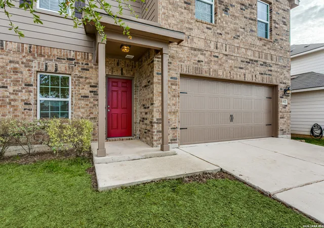 Photo 3 of Single family home for sale at 3862 Leighton Harbor, Von Ormy, TX 78073 | MLS# 1958318 | Listing updated on 2026-09-04