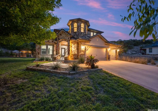 Photo 2 of Single family home for sale at 18118 Resort View, San Antonio, TX 78255 | MLS# 1958395 | Listing updated on 2026-09-01