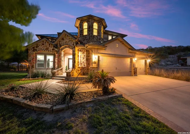 Photo 3 of Single family home for sale at 18118 Resort View, San Antonio, TX 78255 | MLS# 1958395 | Listing updated on 2026-09-01