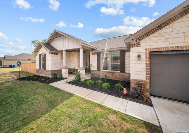 2nd image of 262 Jordans Est, San Antonio, TX 78220 | MLS# 1958409