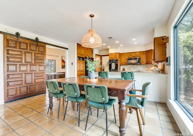 Photo 4 of Sale Pending at 14302 Fox Fire Ln, San Antonio, TX 78231 | MLS# 1958410 | Listing updated on 2026-04-26