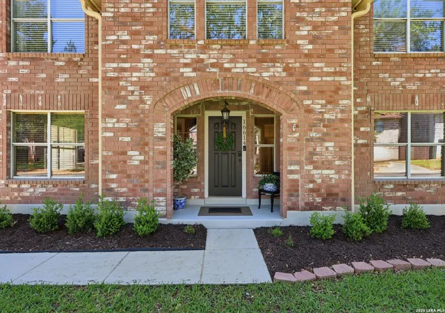 Photo 3 of Sale Pending at 16614 Calico Crk Dr, San Antonio, TX 78247 | MLS# 1958426 | Listing updated on 2026-04-30