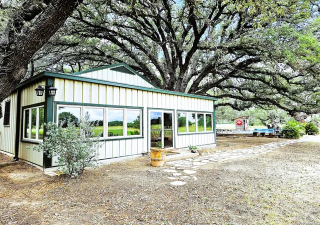 4th image of 799 County Road 6612, Devine, TX 78016 | MLS# 1958427