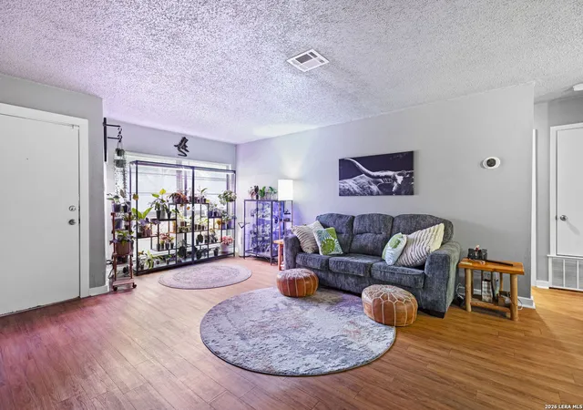 image of 5250 Gordon Cooper, San Antonio, TX 78219 | MLS# 1958446