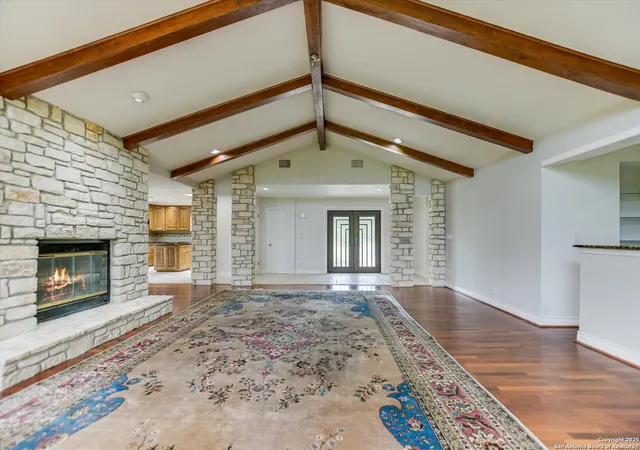 Photo 4 of Single family home for sale at 1200 Hi Cir S, Horseshoe Bay, TX 78657 | MLS# 1958461 | Listing updated on 2026-04-27