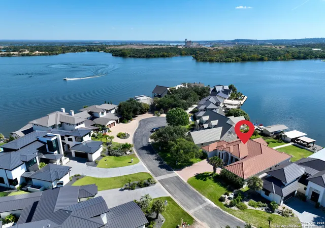 1st image of 307 Wennmohs Pl, Horseshoe Bay, TX 78657 | MLS# 1958485