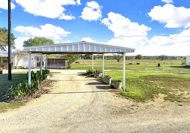 3rd image of 4680 Mount Olive Rd, Adkins, TX 78101 | MLS# 1958489