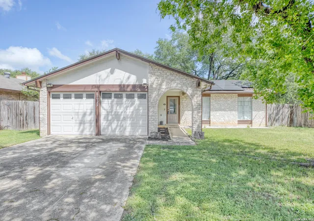 Homes for sale in Live Oak, TX | 12027 Wilderness Trail, Live Oak, TX 78233 | MLS# 1958495