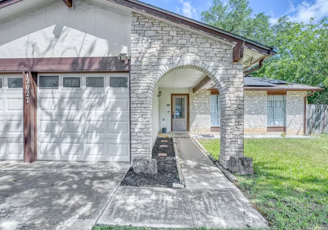 Homes for sale in Live Oak, TX | 12027 Wilderness Trail, Live Oak, TX 78233 | MLS# 1958495