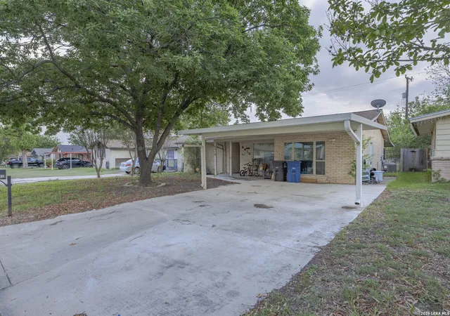 Photo 3 of Sale Pending at 4410 Summer Wind St, San Antonio, TX 78217 | MLS# 1958530 | Listing updated on 2026-08-23