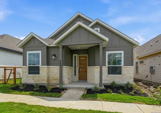 Photo 2 of Single family home for sale at 9427 Hidden Stone, Schertz, TX 78154 | MLS# 1958531 | Listing updated on 2026-09-16