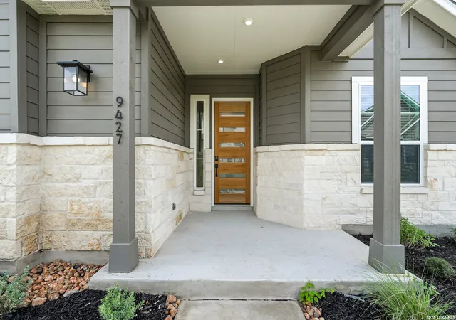 Photo 3 of Single family home for sale at 9427 Hidden Stone, Schertz, TX 78154 | MLS# 1958531 | Listing updated on 2026-09-16