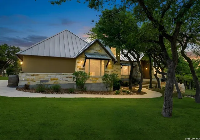 Photo 1 of Single family home for sale at 1466 Crossbow, Canyon Lake, TX 78133 | MLS# 1958570 | Listing updated on 2026-05-13