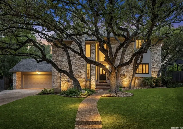 Photo 1 of Sale Pending at 3515 Hunters Cir, San Antonio, TX 78230 | MLS# 1958571 | Listing updated on 2026-04-29