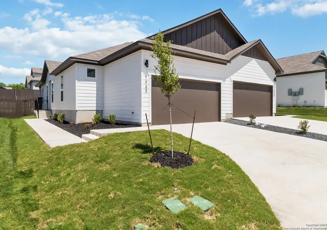 3rd image of 105 Gunner Road, Buda, TX 78610 | MLS# 1958574