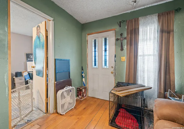 Photo 4 of Single family home for sale at 116 Parkview, San Antonio, TX 78210 | MLS# 1958598 | Listing updated on 2026-06-12