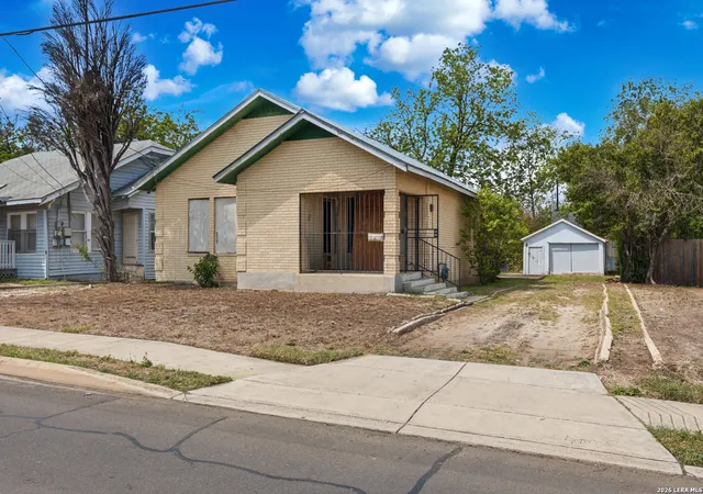Photo 1 of Single family home for sale at 2437 E Houston St, San Antonio, TX 78202 | MLS# 1958604 | Listing updated on 2026-07-24
