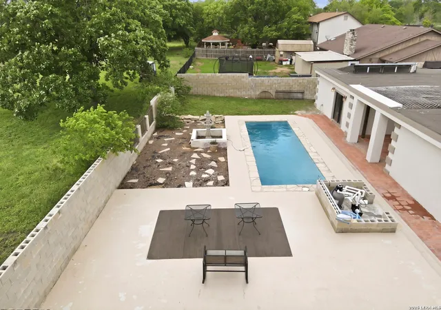 Photo 3 of Single family home for sale at 127 Bogie, San Marcos, TX 78666 | MLS# 1958637 | Listing updated on 2026-06-27